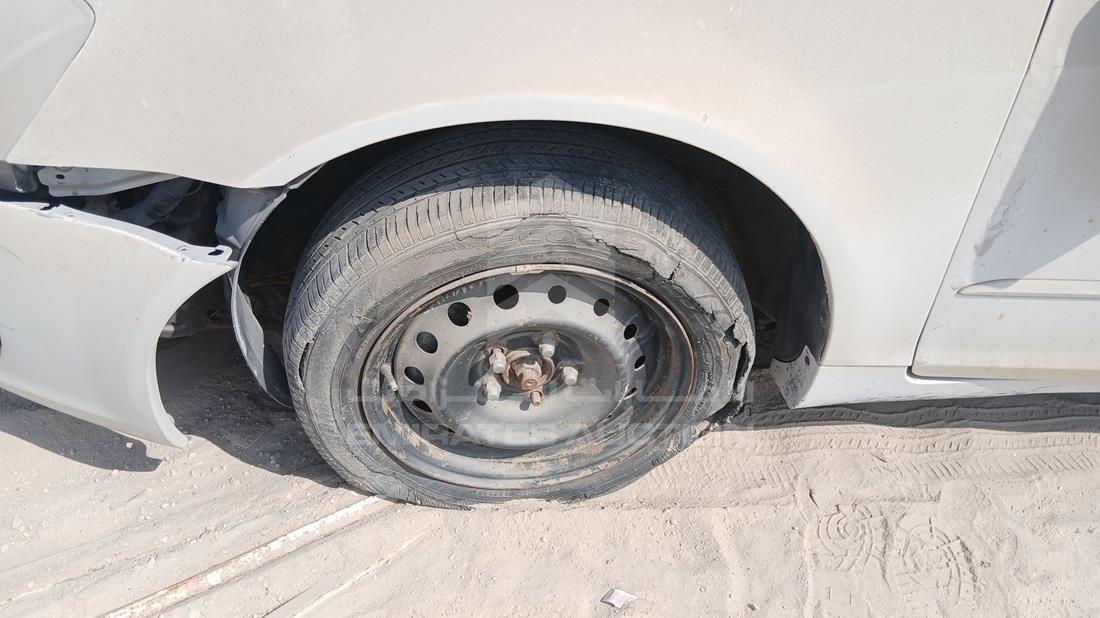 2005 Nissan Altima — Front Left Tyre — Photo 33