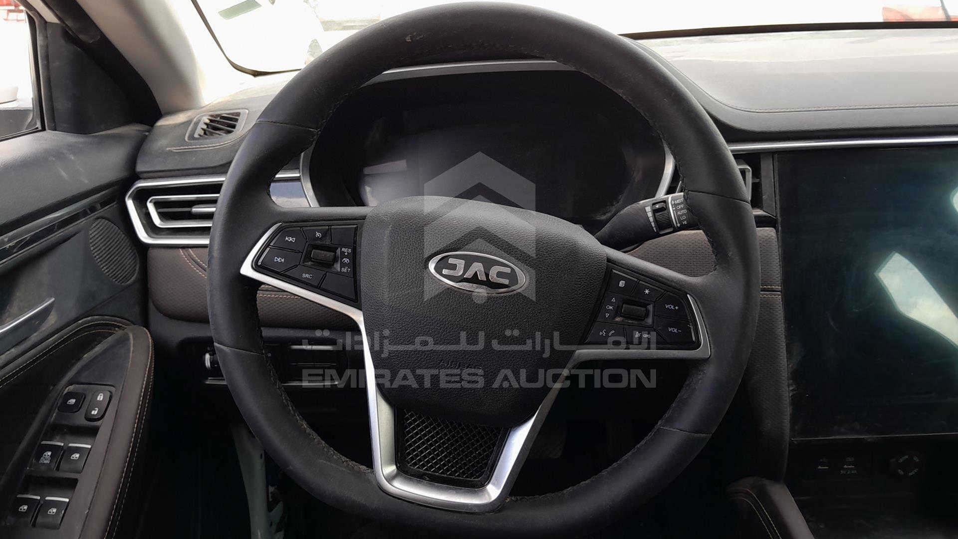 2023 JAC J7 VIN: LJ12FKT32P4014828