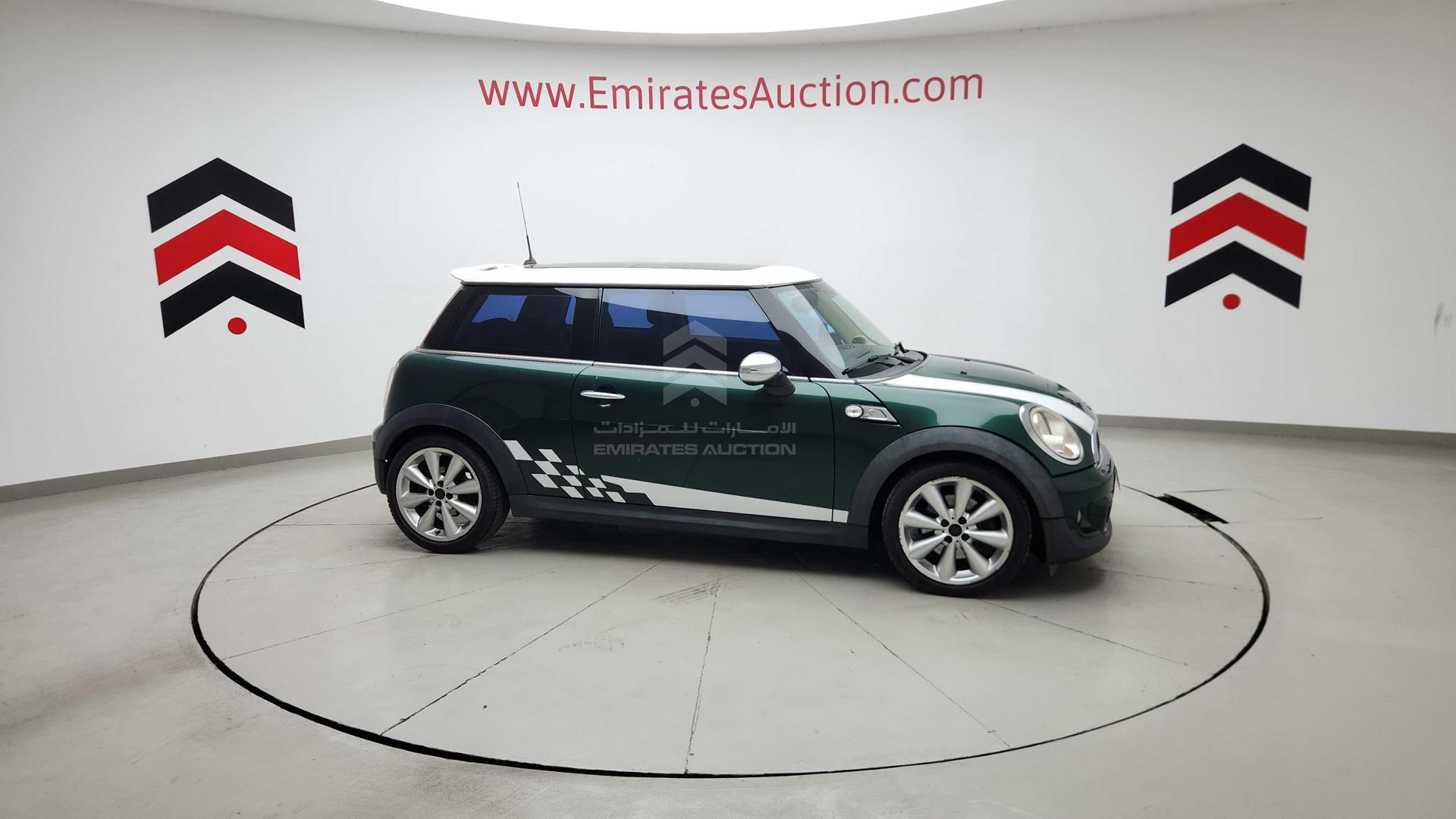 2014 MINI COOPER S VIN: WMWSV31060T648710