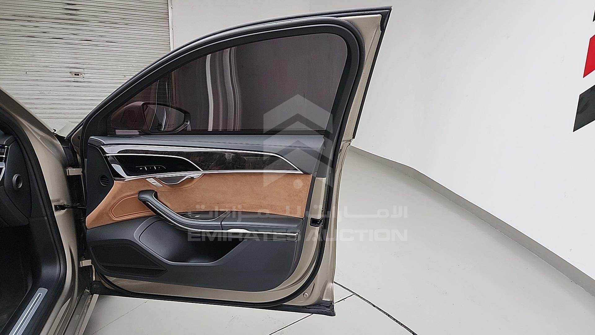 2019 AUDI A8 L VIN: WAUZZZF87KN003737