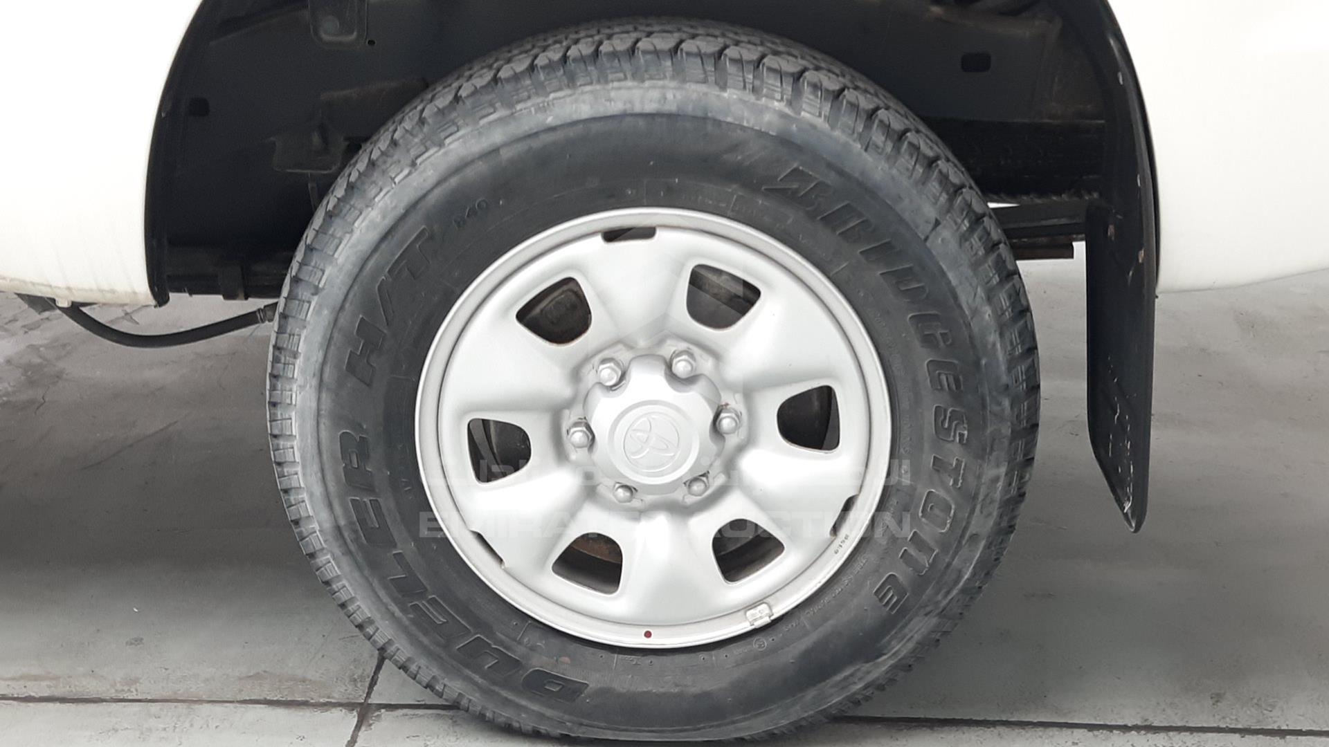 2015 TOYOTA HILUX VIN: MR0DX22GXF0019443