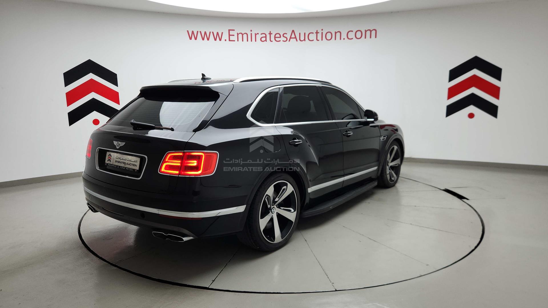 2019 BENTLEY BENTAYGA VIN: SJAAL1ZV2KC023332