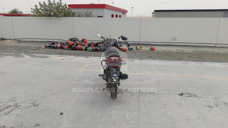 MD2A11CZ6FWD40130 Auction: EmiratesAuction Lot: 406806 MD2A11CZ6FWD40130 Bajaj 150 CC 2015 RED Photo 13