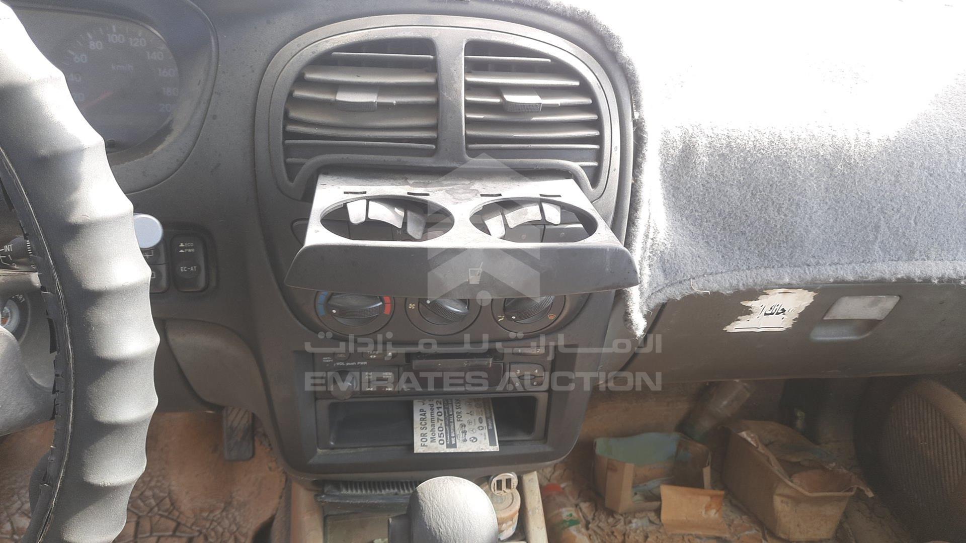 2004 KIA SPORTAGE VIN: KNAJA553645182536