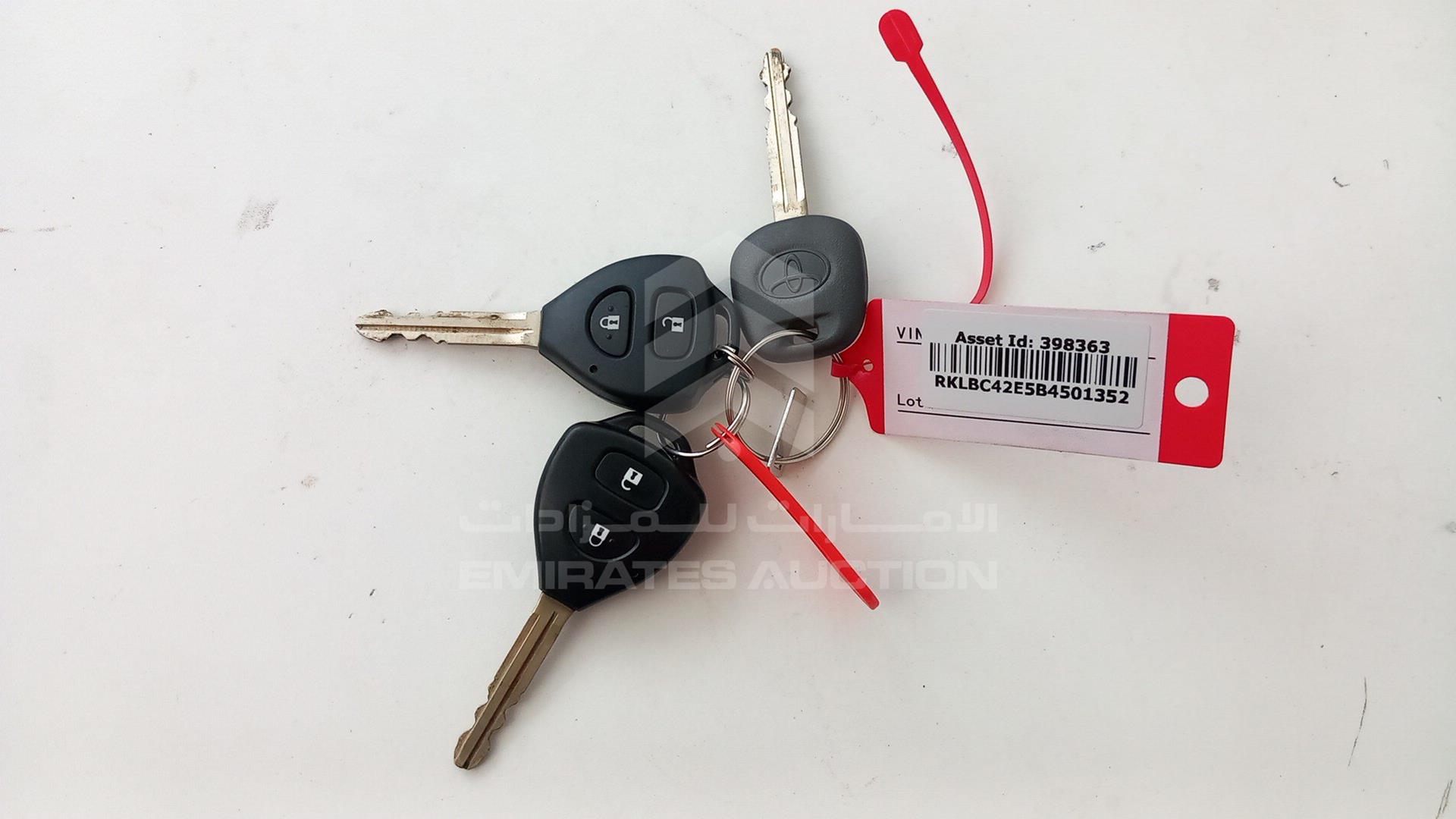 2011 TOYOTA COROLLA VIN: RKLBC42E5B4501352