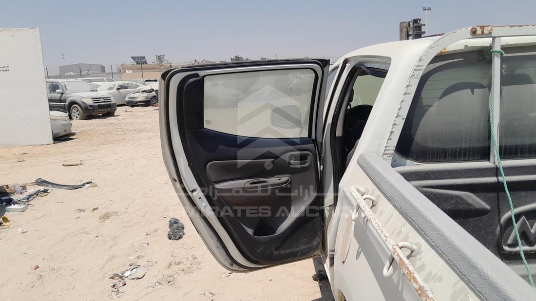 ميتسوبيشي L 200 2016 — الباب الخلفي الأيسر — صورة 19