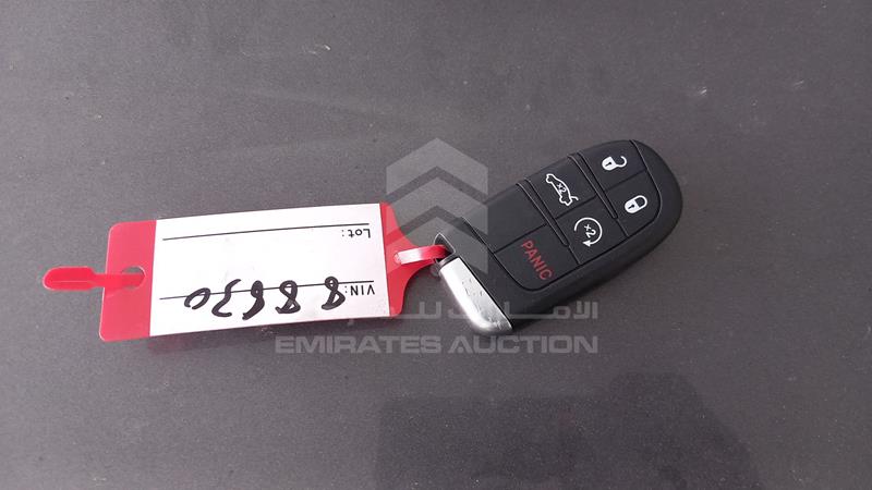 2C3CDZAG4FH888830 Auction: EmiratesAuction Lot: 409485 2C3CDZAG4FH888830 Dodge Challenger 2015 GREY Photo 5