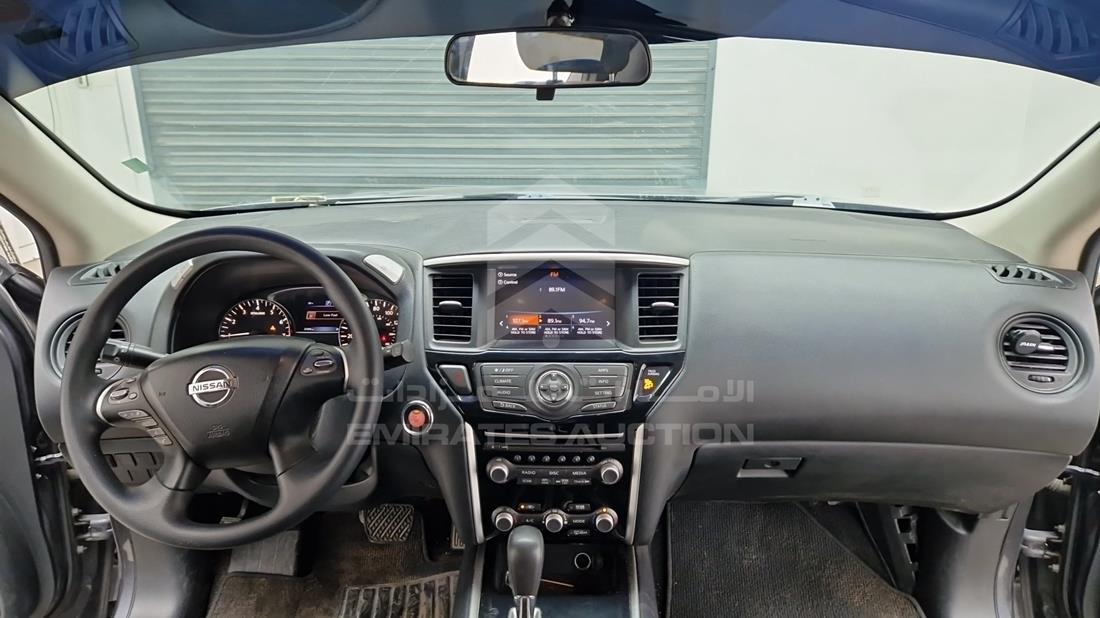 2017 Nissan Pathfinder — Full Dashboard View — Photo 19