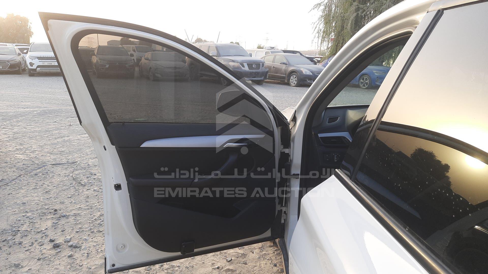 2019 BMW X1 VIN: WBAJG3A0XK3H20813