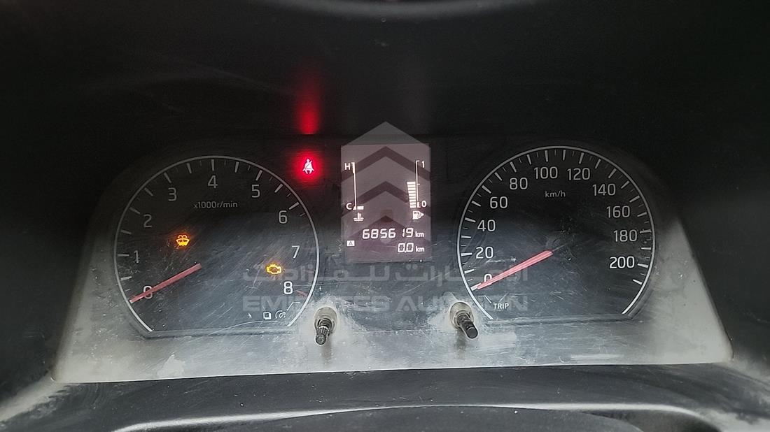 2014 Nissan Urvan — Speedometer & RPM Gauges — Photo 9