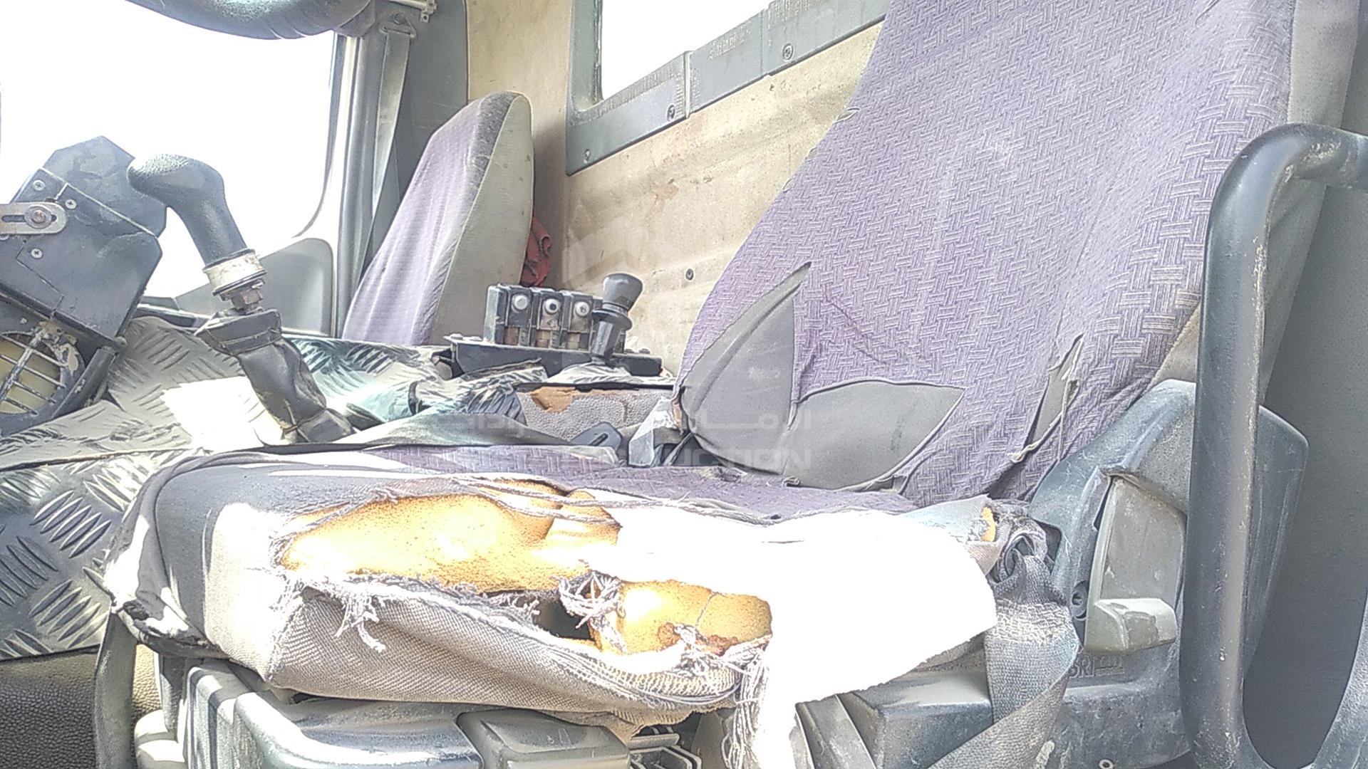 2004 RENAULT 350 VIN: VF633DVC04E103740