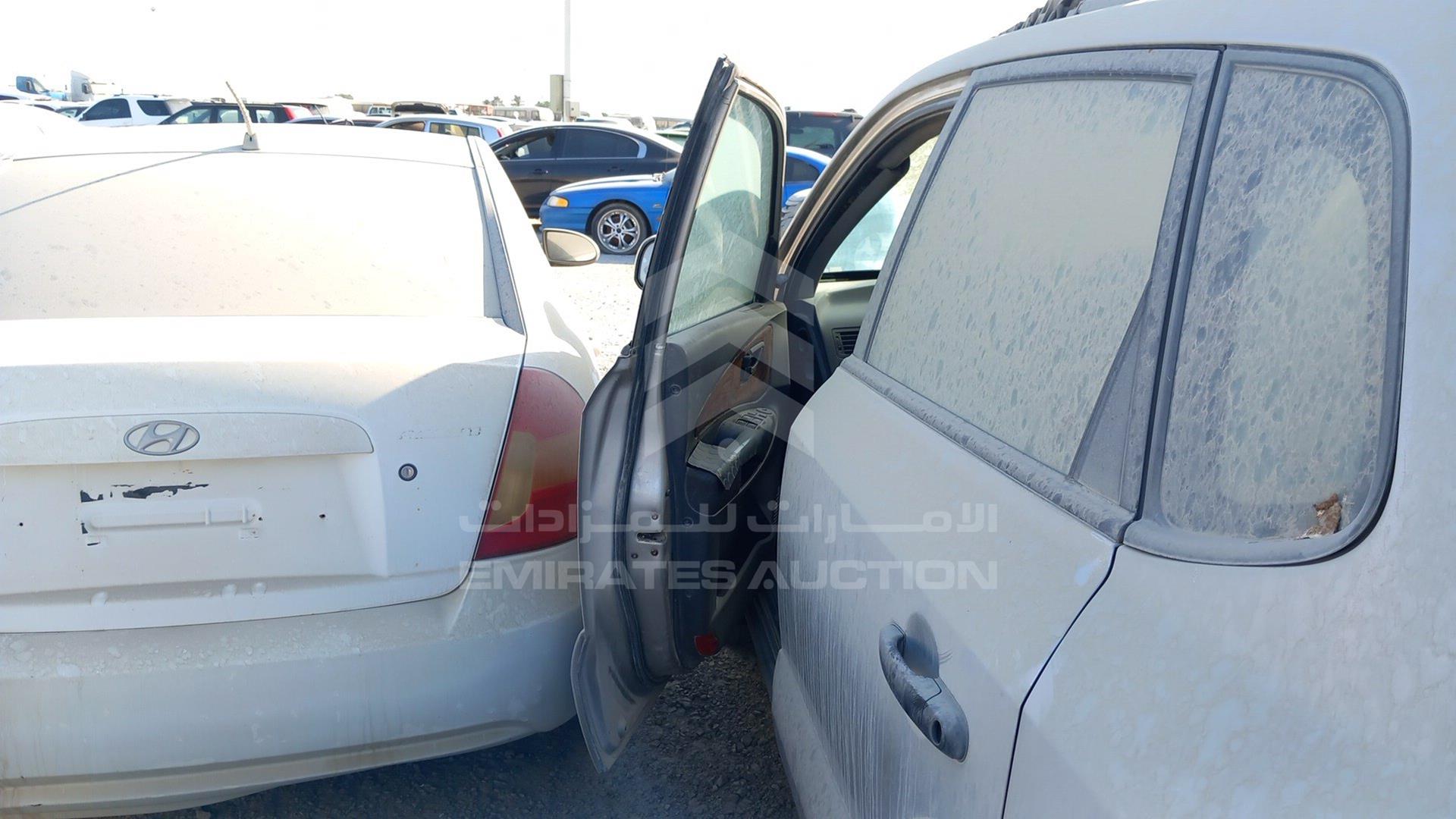 2005 HYUNDAI TUCSON VIN: KMHJM81D85U123274