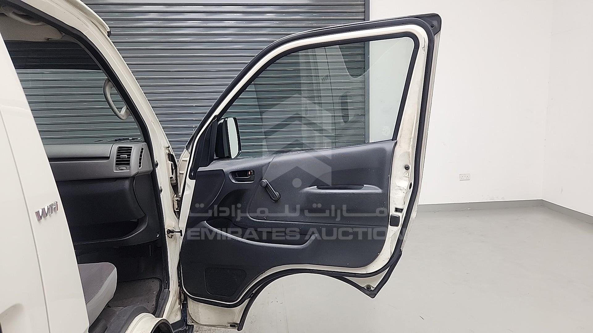 2007 TOYOTA HIACE VIN: JTGJX02P475007625