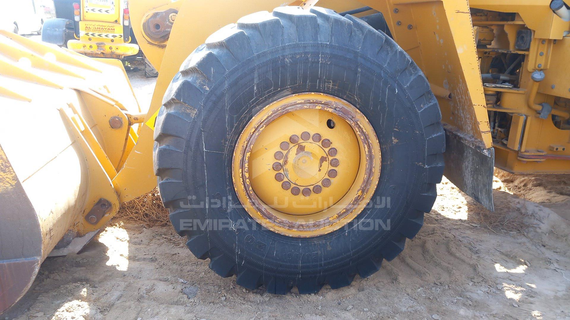 2015 CATERPILLAR 938H VIN: CAT0938HKMCC00594