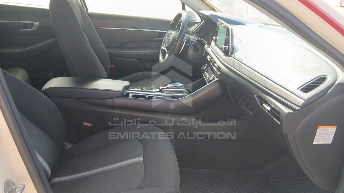 2021 Hyundai Sonata Hybrid — Front Right Passenger Seat View — Photo 23