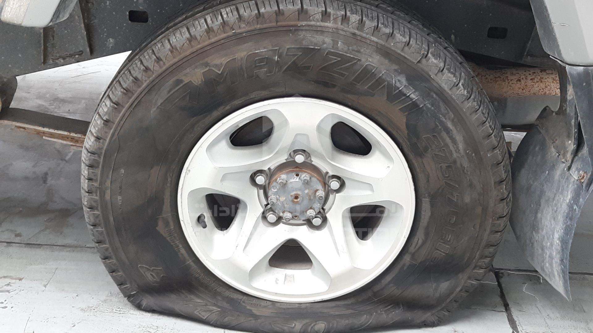 2011 TOYOTA LAND CRUISER VIN: JTFLU73J5B4521104