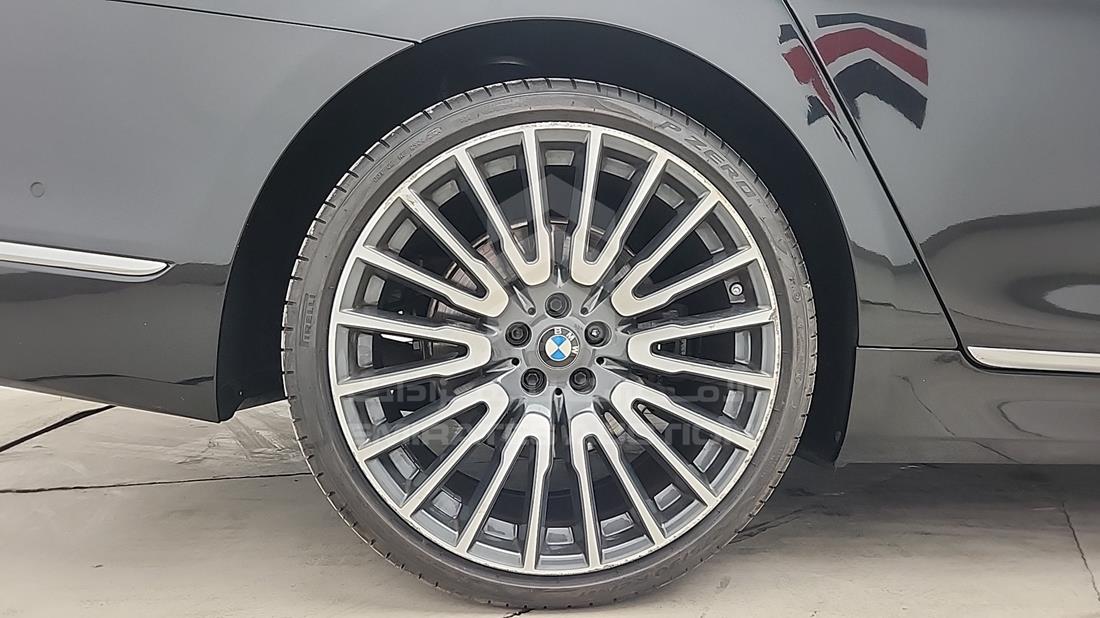 2016 BMW 740 LI — Rear Right Tyre — Photo 36