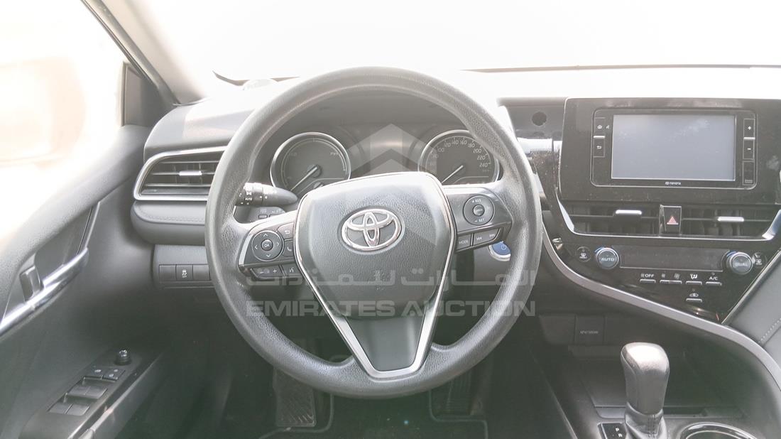 2024 Toyota Camry — Steering & Mounted Controls — Photo 13