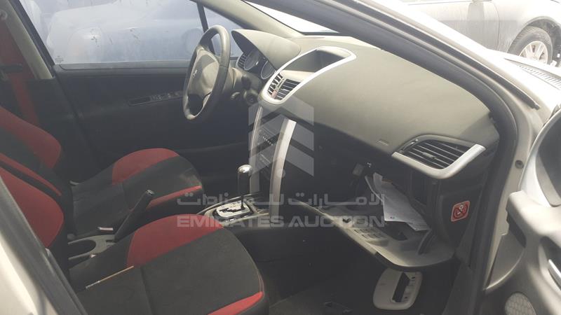 VIN: VF3WC5FS4DE000492 Auction: EmiratesAuction Lot: 343645 VF3WC5FS4DE000492 Peugeot 207 2013 SILVER Photo 23