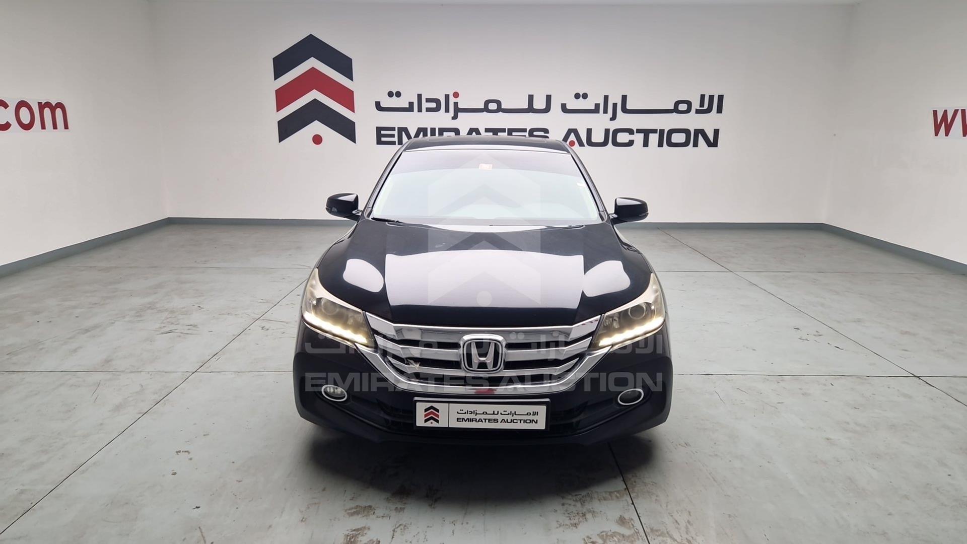 2016 HONDA ACCORD VIN: LUCCR2669G3407975