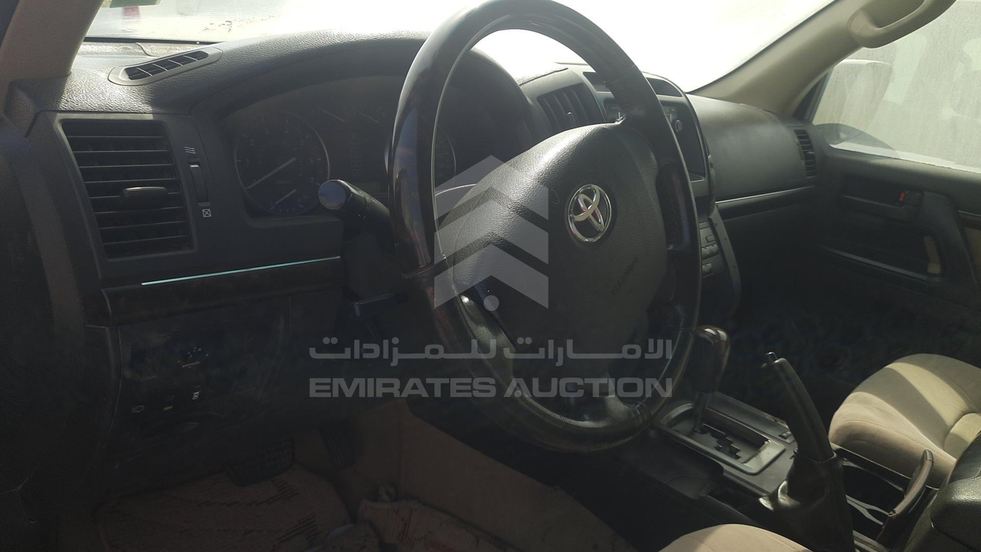 2011 TOYOTA LAND CRUISER VIN: JTMHU09J8B5052503