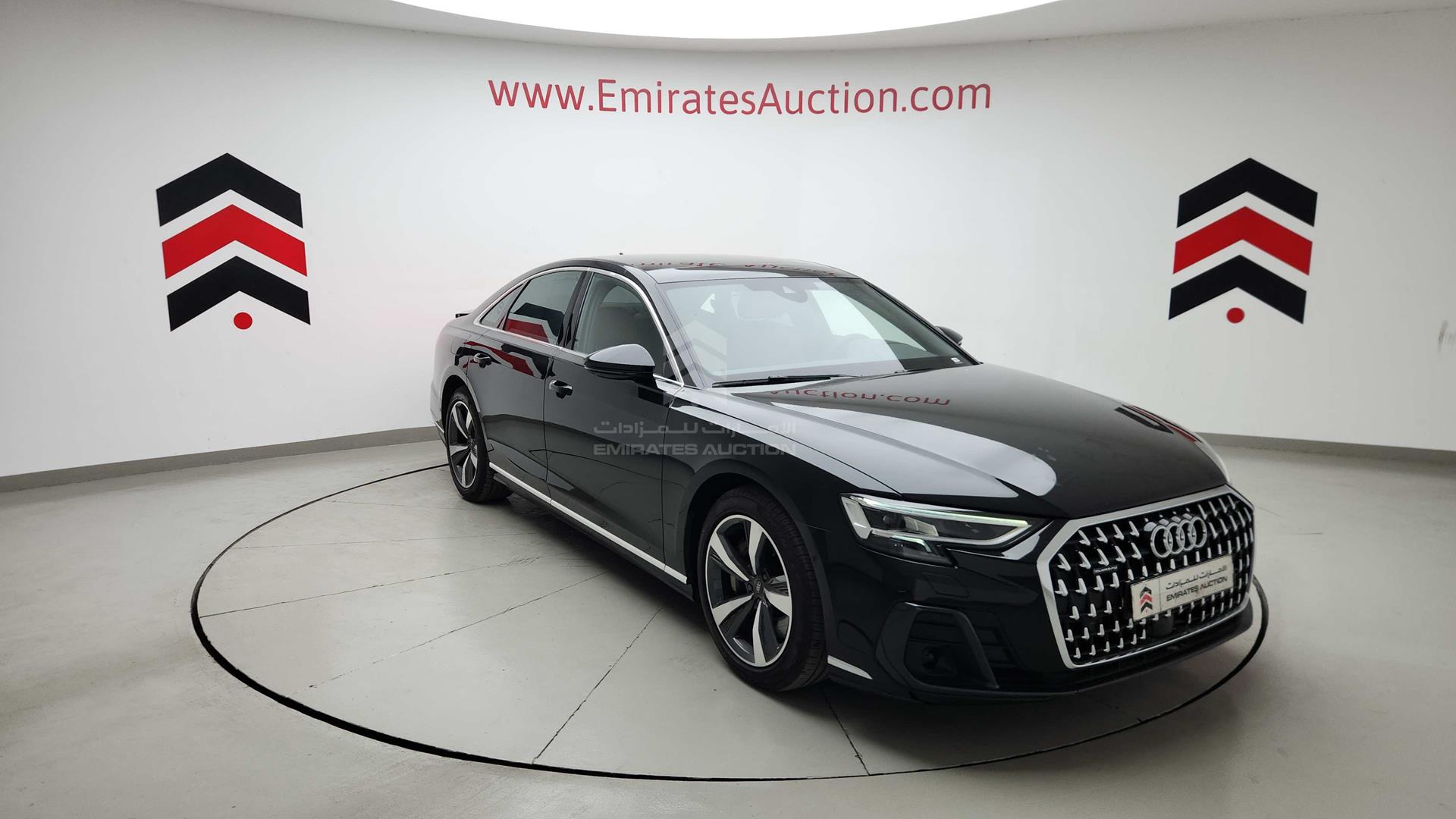 2025 AUDI A8 VIN: WAUZZZF85SN000643