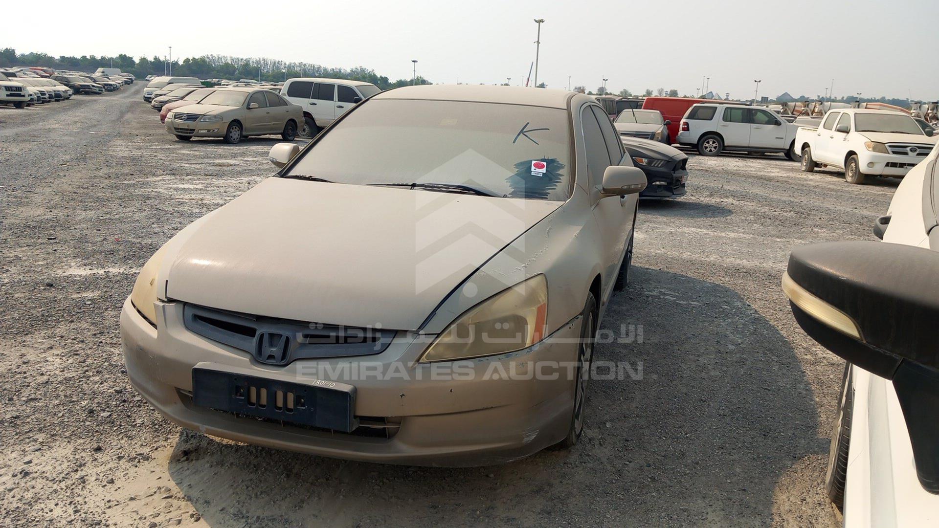 2005 HONDA ACCORD VIN: JHMCM56585C401155