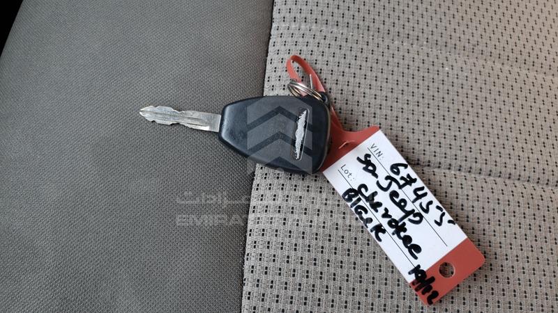 VIN: 1C4PJMAK1CW167455 Auction: EmiratesAuction Lot: 378951 1C4PJMAK1CW167455 Jeep Cherokee 2012 BLACK Photo 4