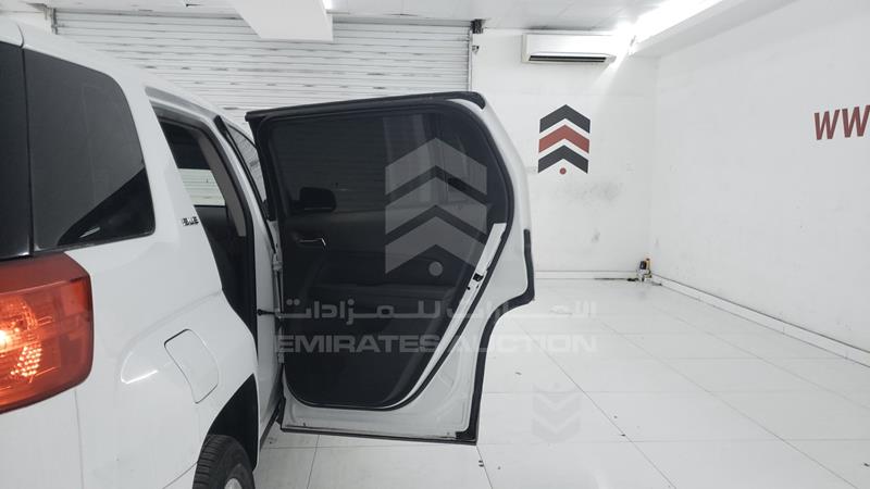 2GKAL8EK5H6183696 Auction: EmiratesAuction Lot: 405913 2GKAL8EK5H6183696 GMC Terrain 2017 WHITE Photo 28