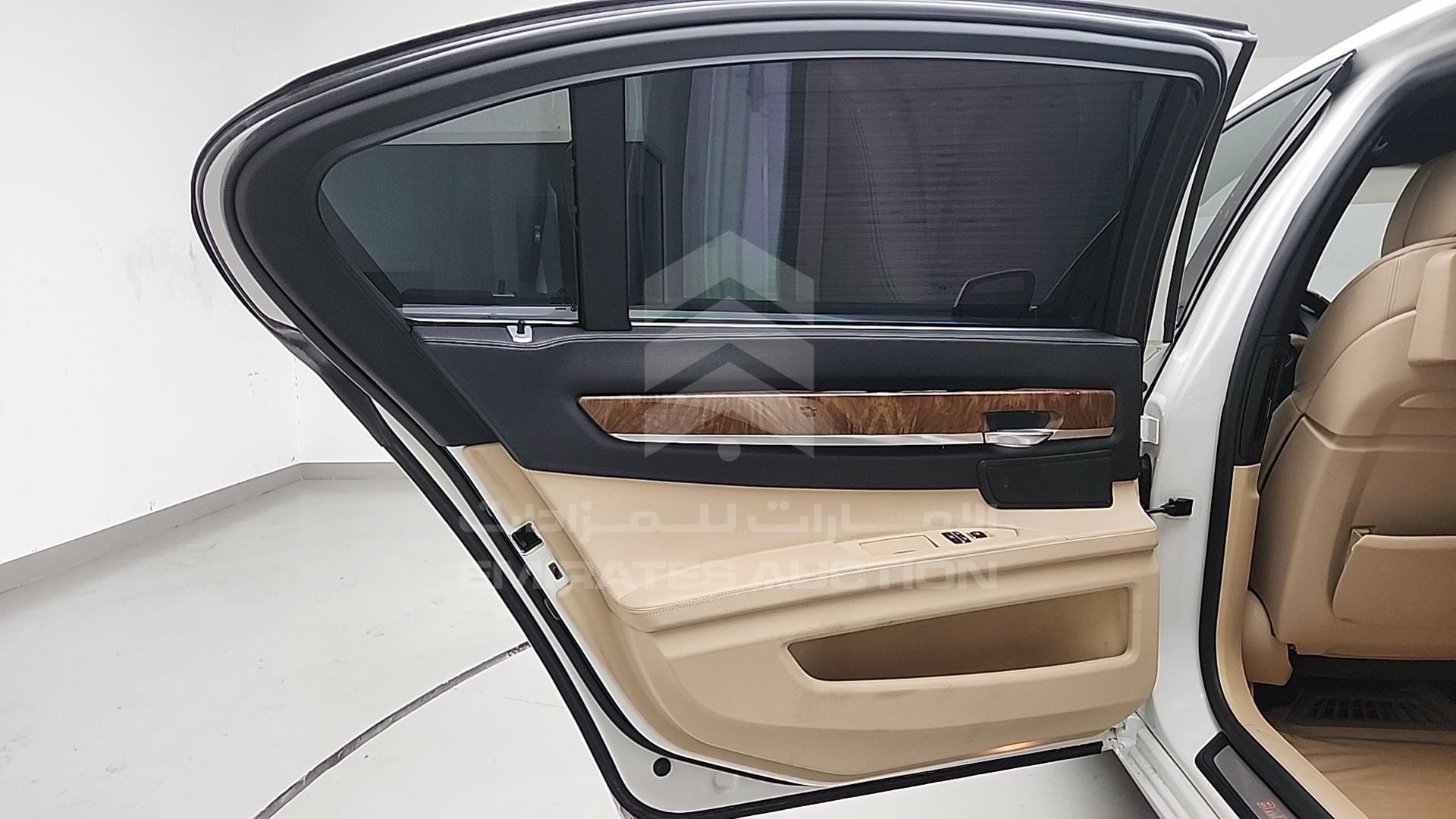 2009 BMW 740 LI VIN: WBAKB41069CY45887