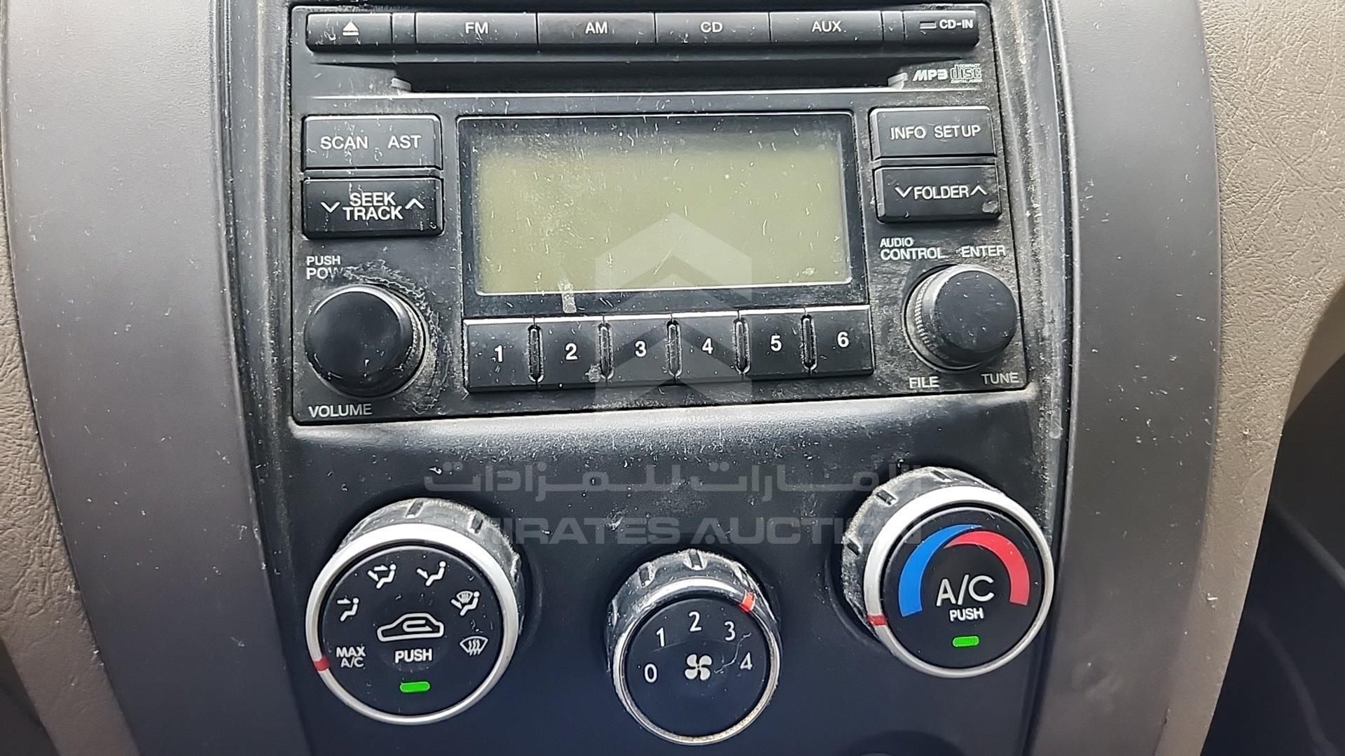 2009 HYUNDAI TUCSON VIN: KMHJM81BX9U992446