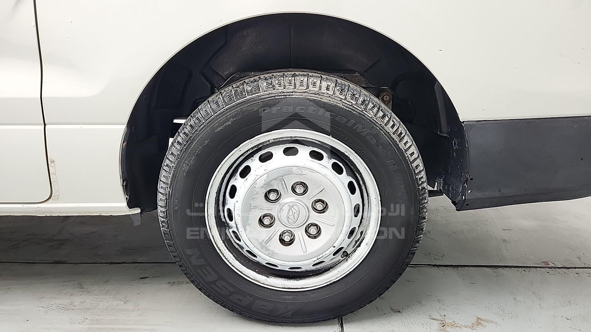 2012 HYUNDAI H1 VIN: KMHWG81R6CU367947