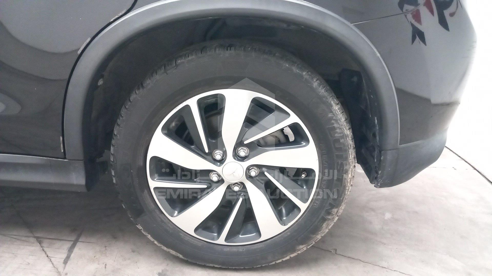2017 MITSUBISHI ASX VIN: JE4LP21U2HZ701187