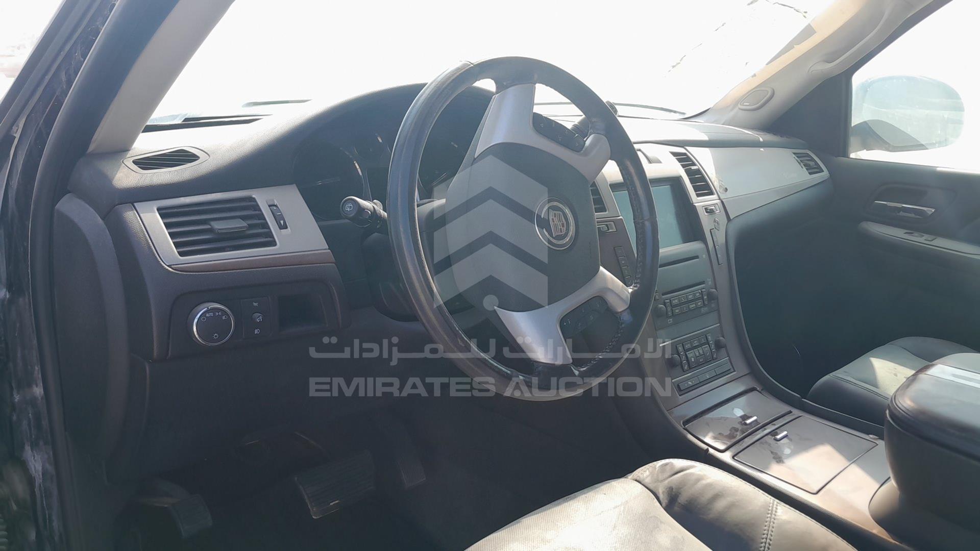 2007 CADILLAC ESCALADE VIN: 1GYFK668X7R196601