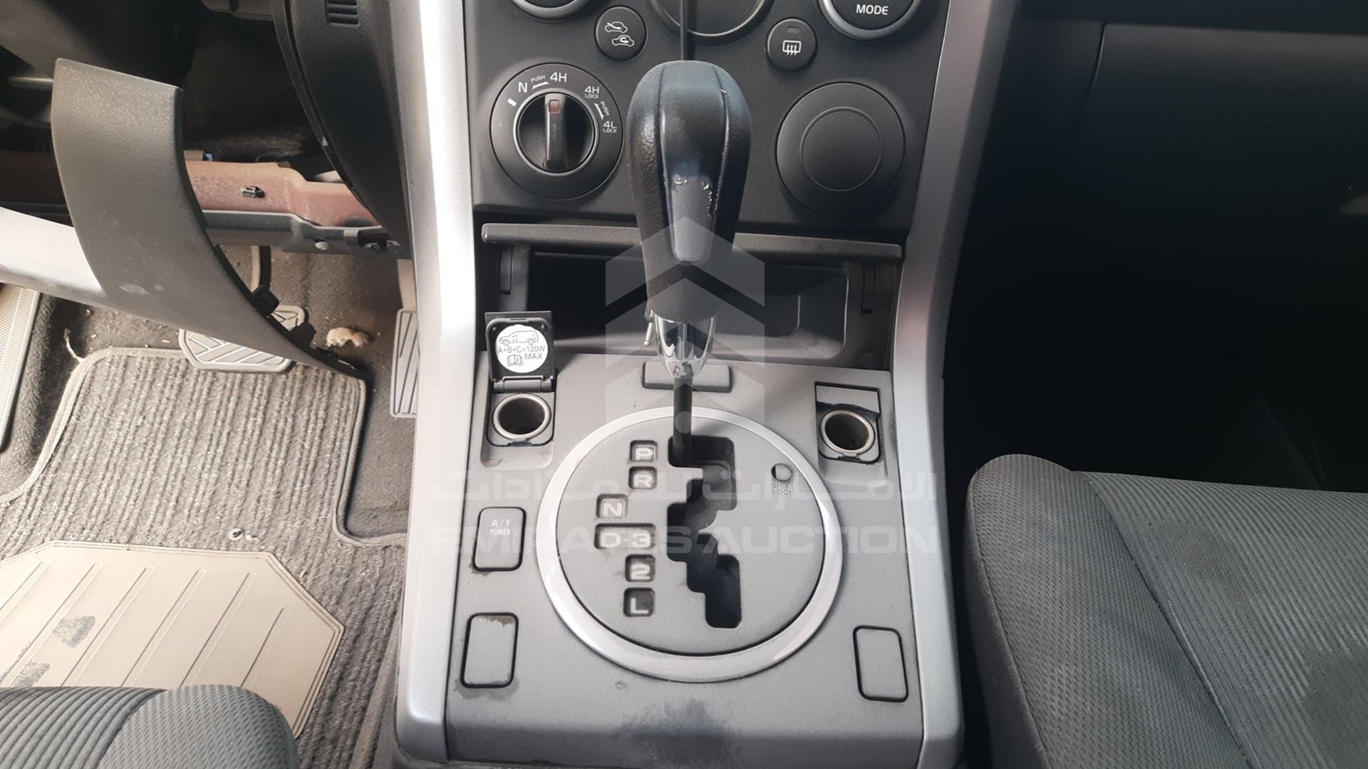 2011 SUZUKI GRAND VITARA VIN: JS3TA04V6B4610580