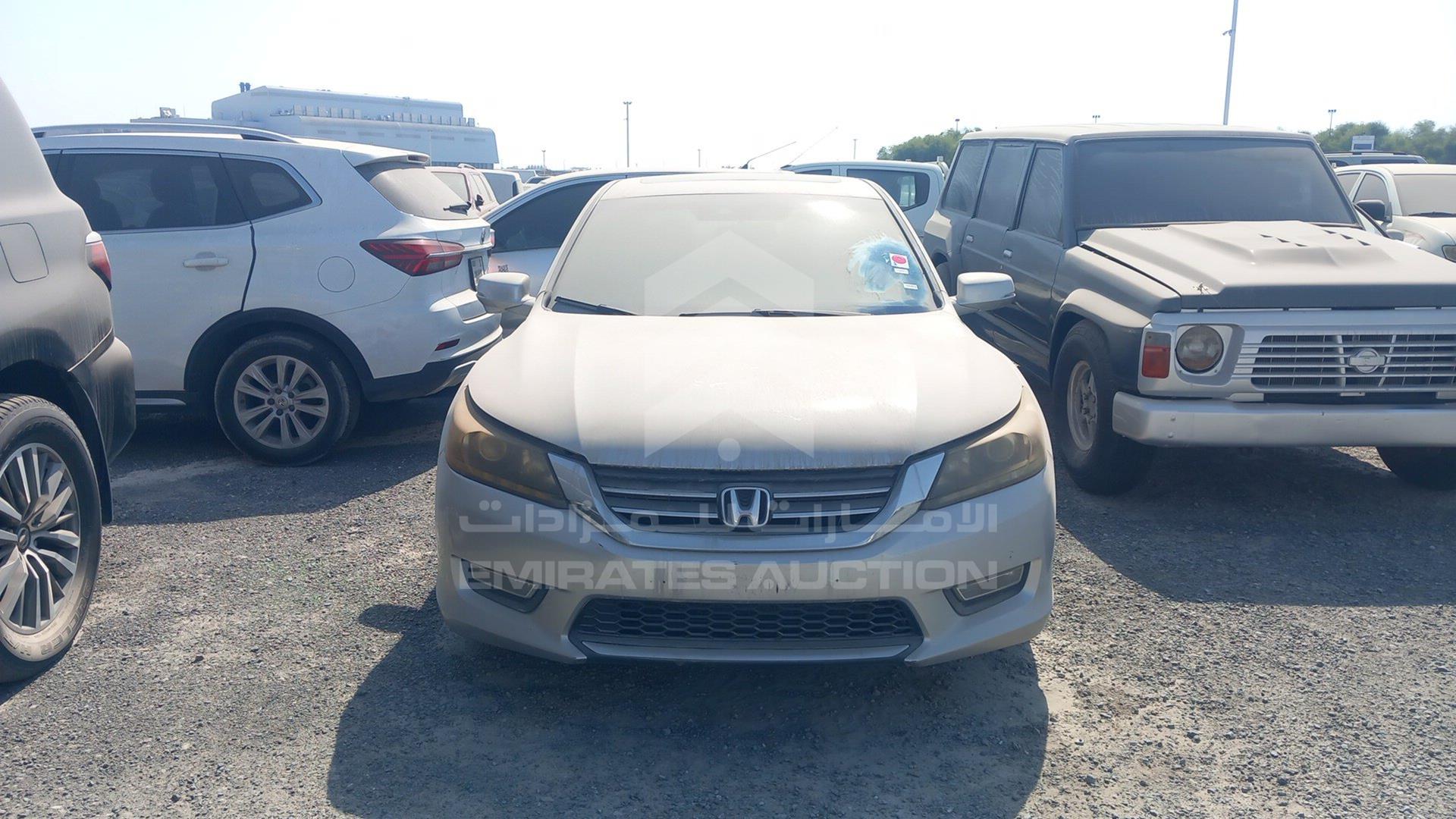 2013 HONDA ACCORD VIN: 1HGCR3F87DA047156