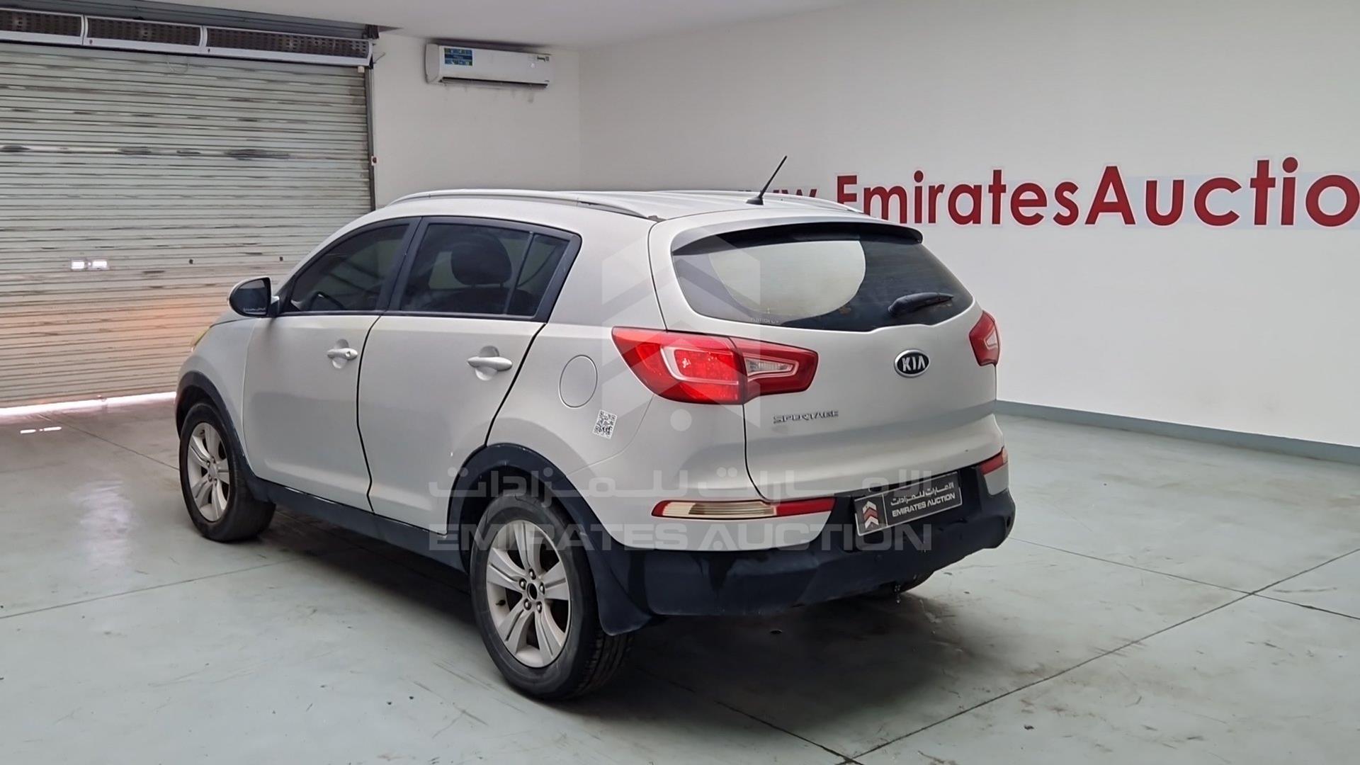 2011 KIA SPORTAGE VIN: KNAPB811XB7065010