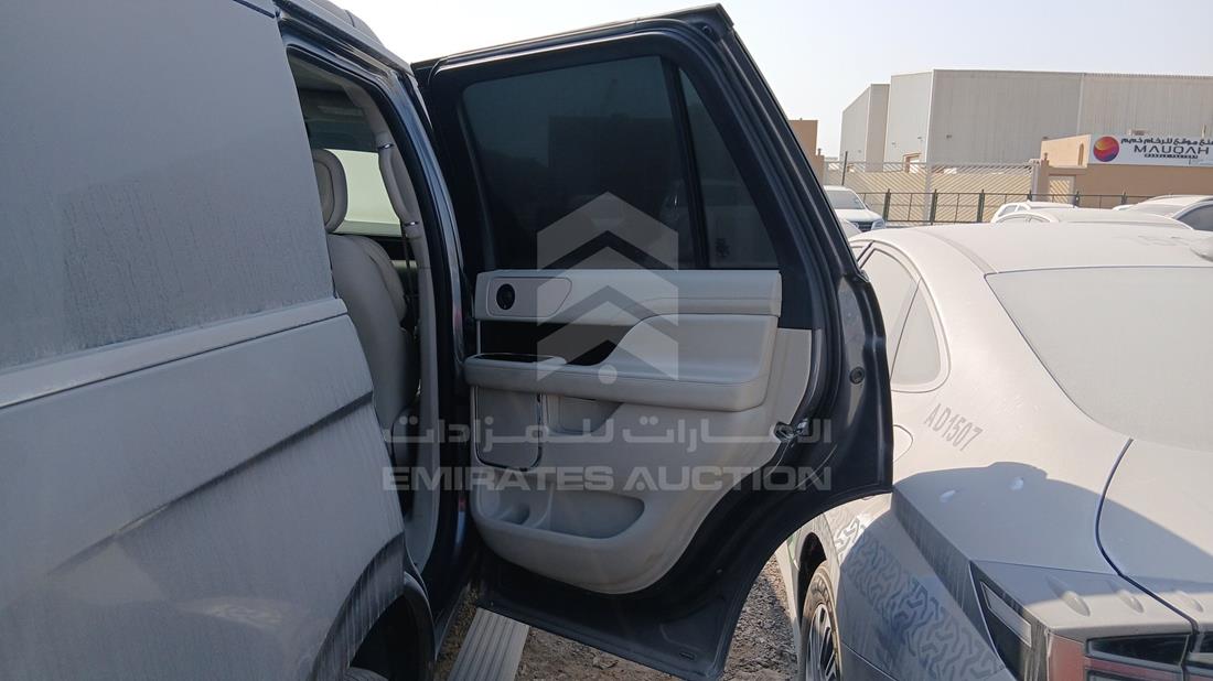 2021 Lincoln Navigator — Rear Right Door — Photo 27