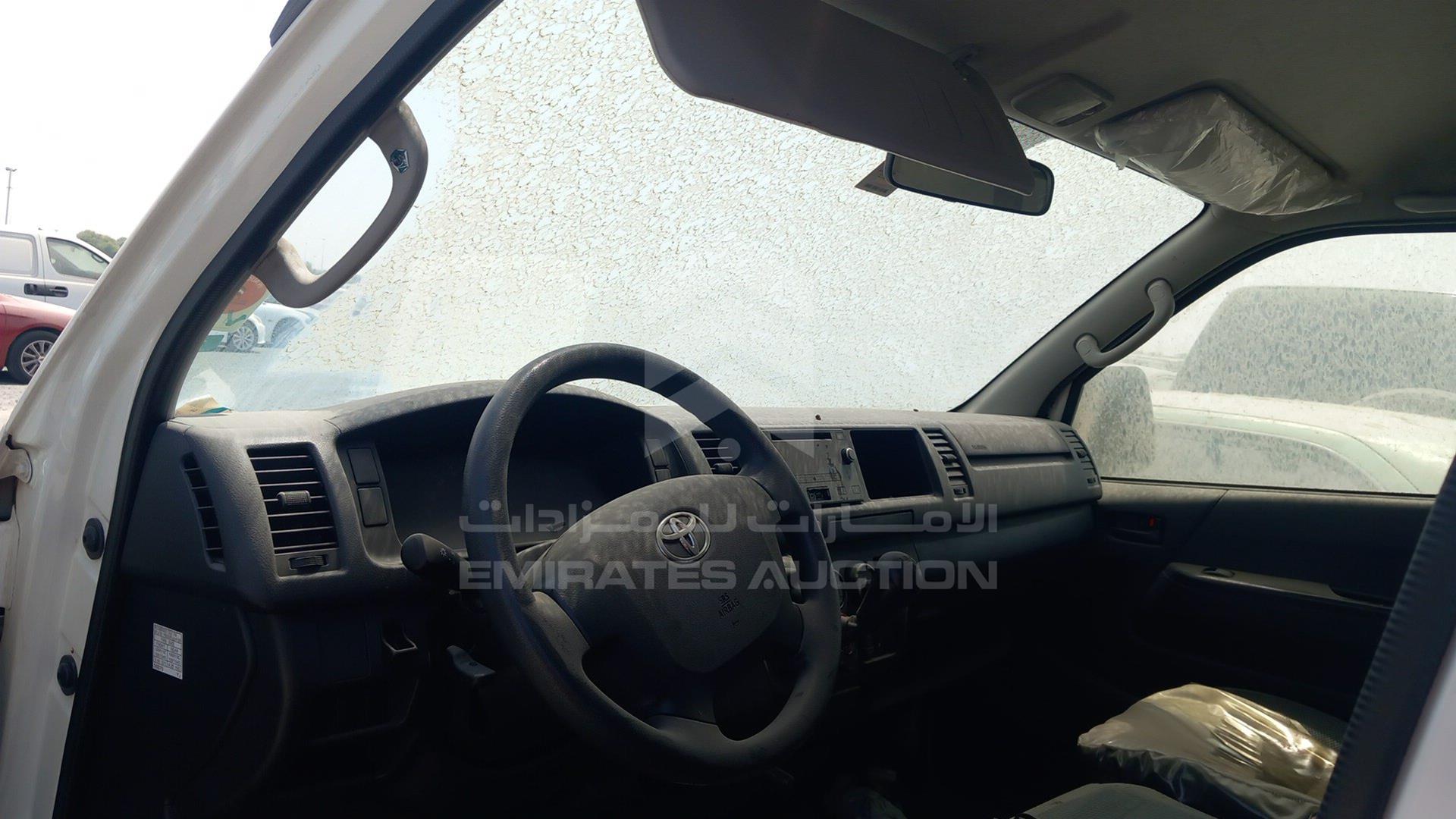 2014 TOYOTA HIACE VIN: JTGRX12P0E8042733