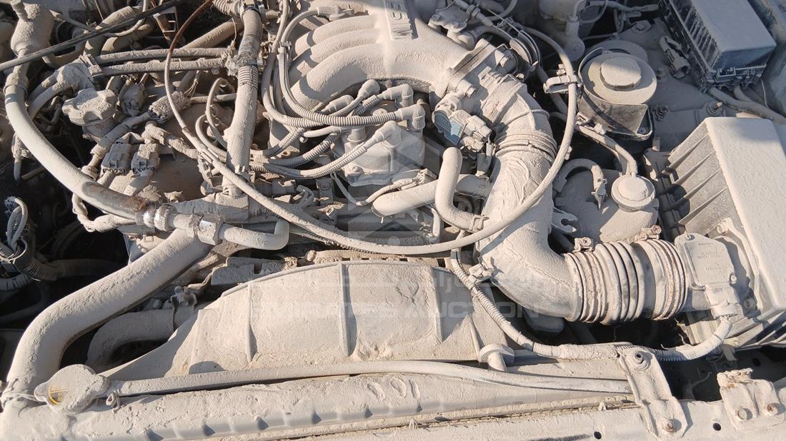 1996 Nissan Pathfinder — Engine Bay — Photo 27