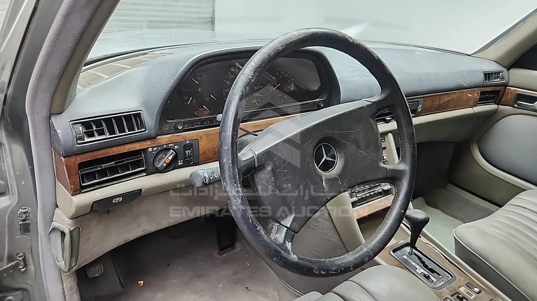 1990 Mercedes 300 SEL — Front Left Driver Dashboard View — Photo 13