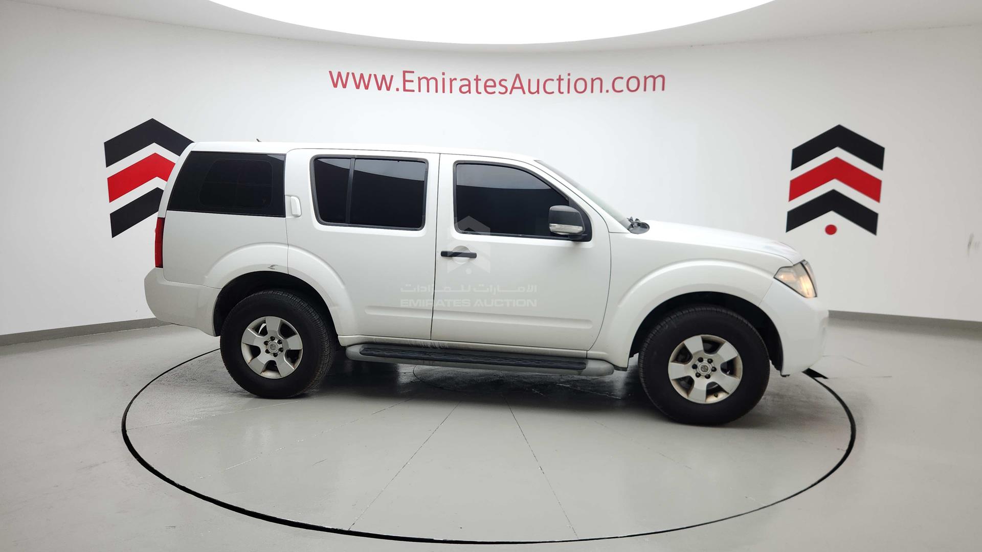 2015 NISSAN PATHFINDER VIN: VSKLR11A9FA581435