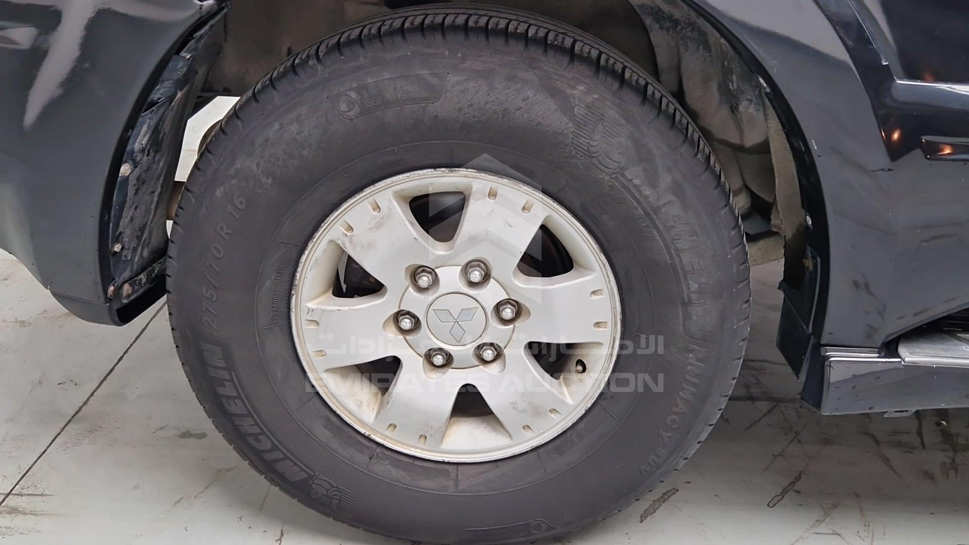 2006 MITSUBISHI PAJERO VIN: JMYMRV63W6J705247