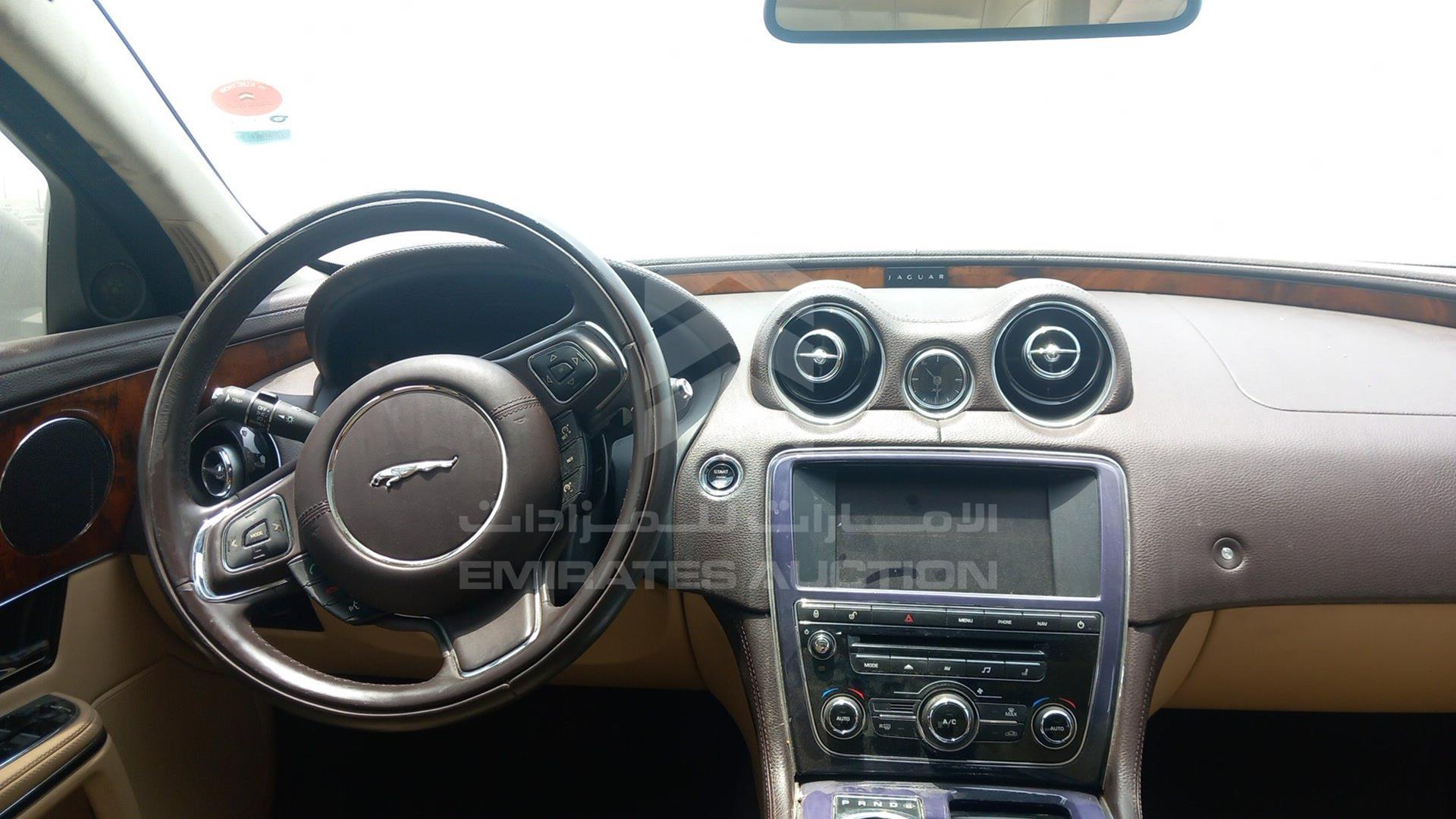 2013 JAGUAR X J VIN: SAJAA20A6D8V50981