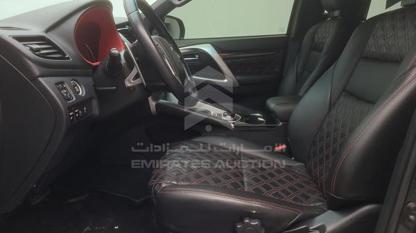 Mitsubishi Montero 2019 MMEMC71X8KH014730 Image 4