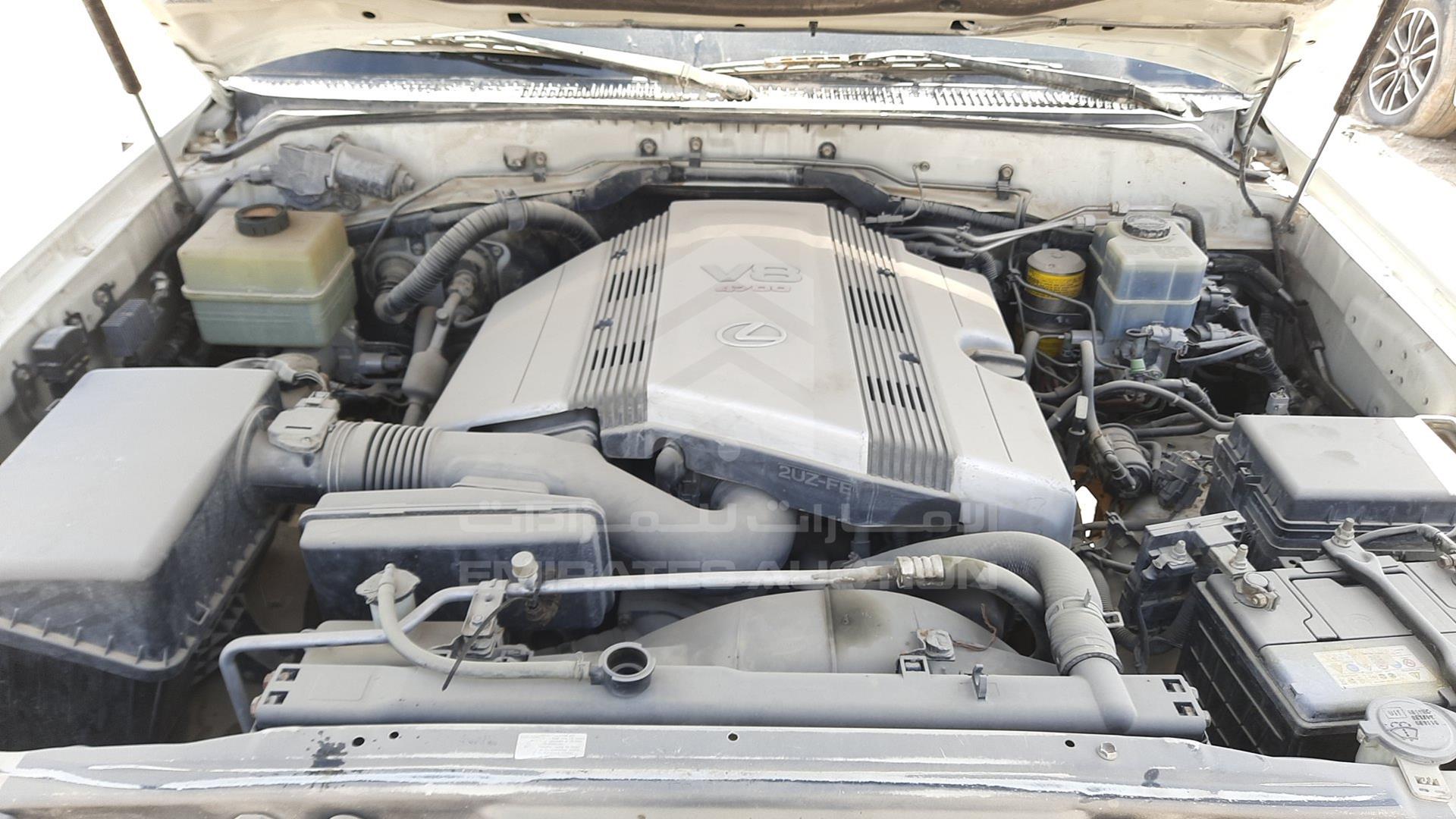 2005 LEXUS LX 470 VIN: JTJHT00WX53551277
