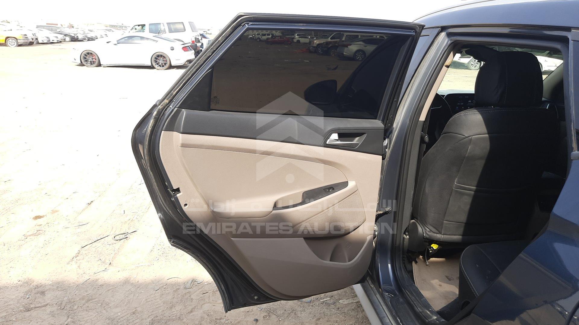 2019 HYUNDAI TUCSON VIN: KM8J33AL1KU963048