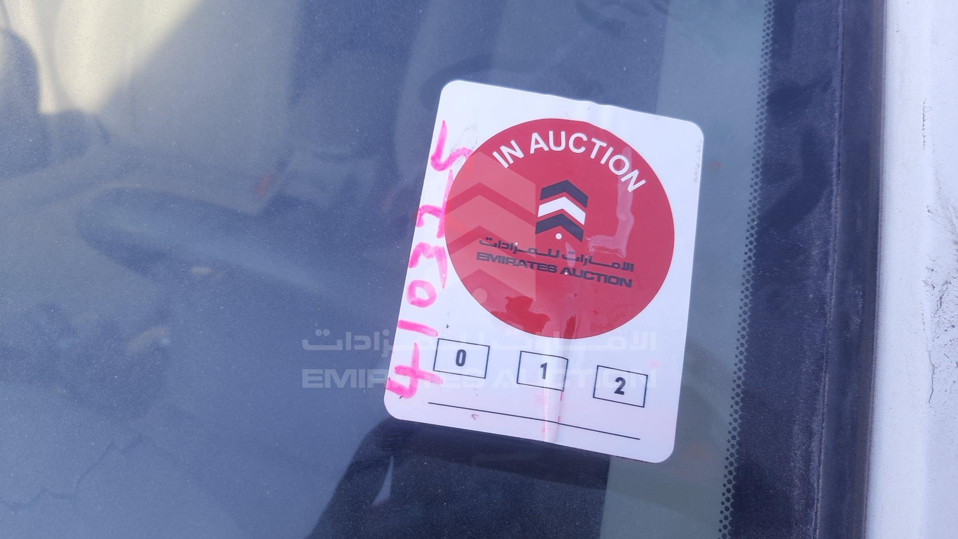 2014 NISSAN TIIDA VIN: MNTBC2C91E6001242
