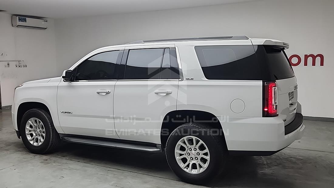 2015 GMC Yukon — Rear Left Angle — Photo 6