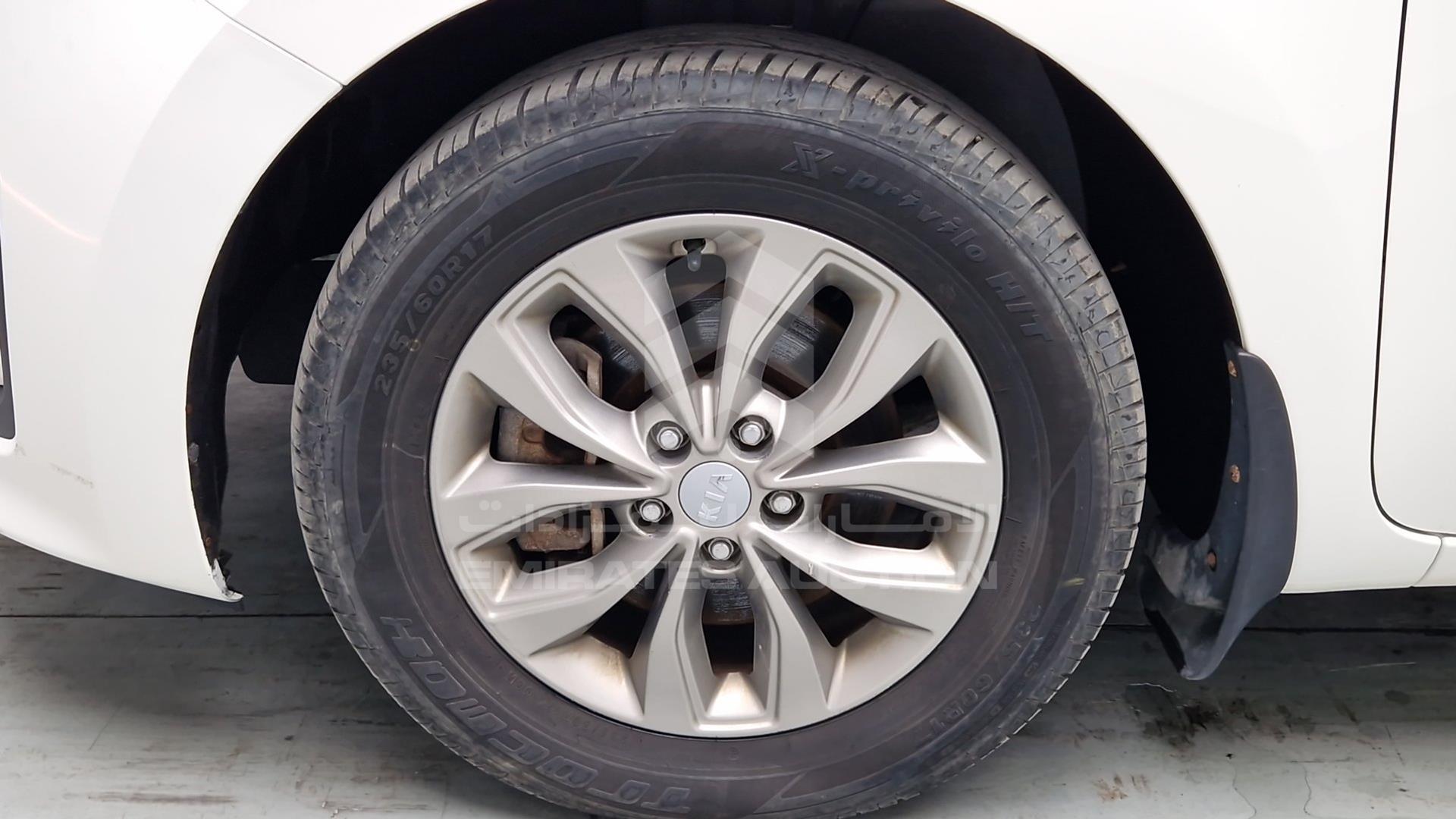 2019 KIA CARNIVAL VIN: KNAMB8121K6545261